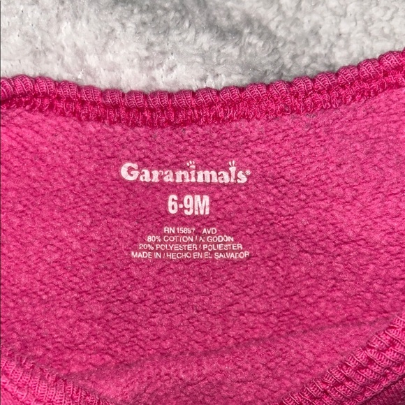 Pink sticker/patch sweater - Picture 2 of 6